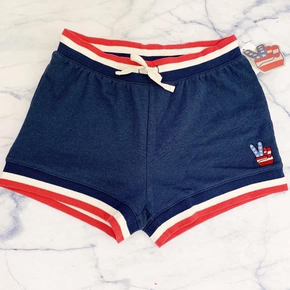 Junk Food Peace Shorts Size Small AA3391 - Picture 1 of 6